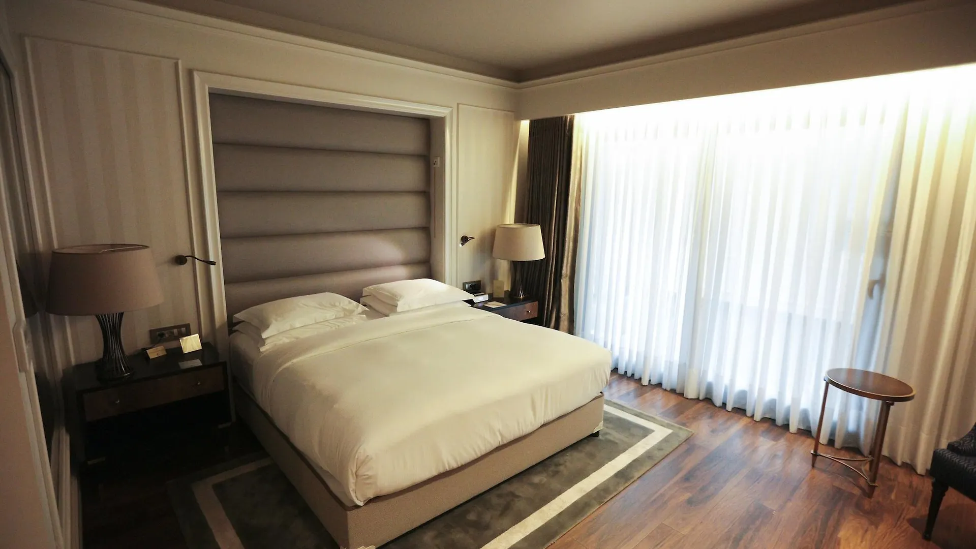 Doubletree By Hilton Izmir Airport Hotel 4*,