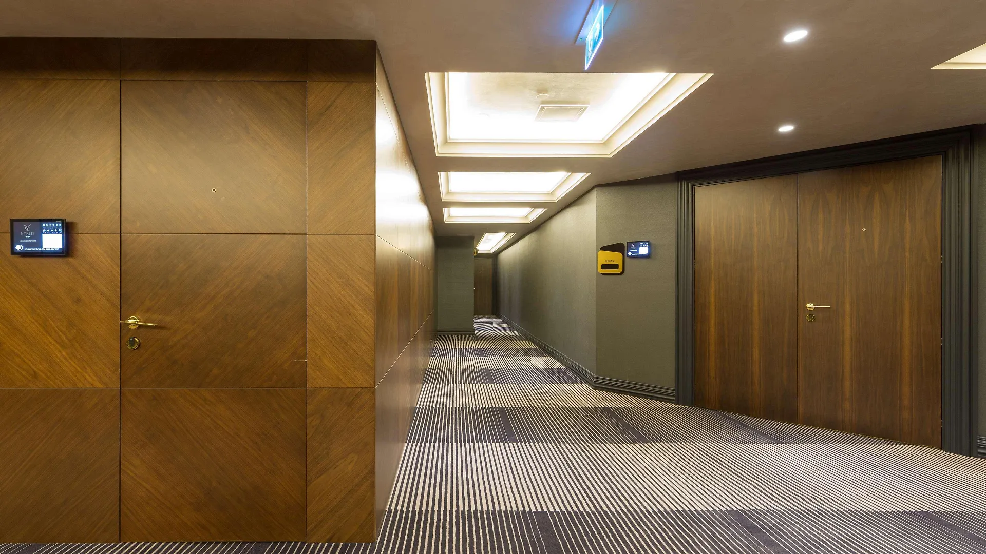 Doubletree By Hilton Izmir Airport Hotel