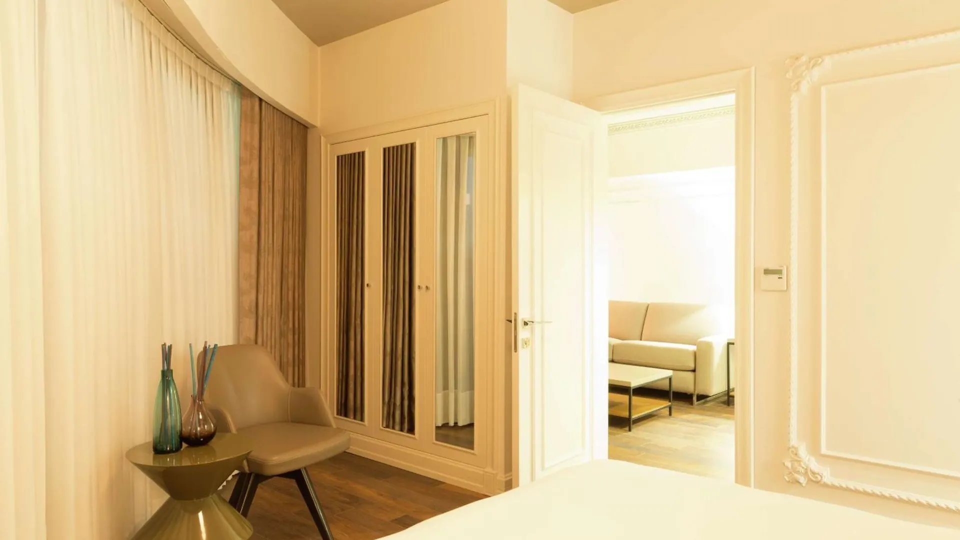 Doubletree By Hilton Izmir Airport Hotel