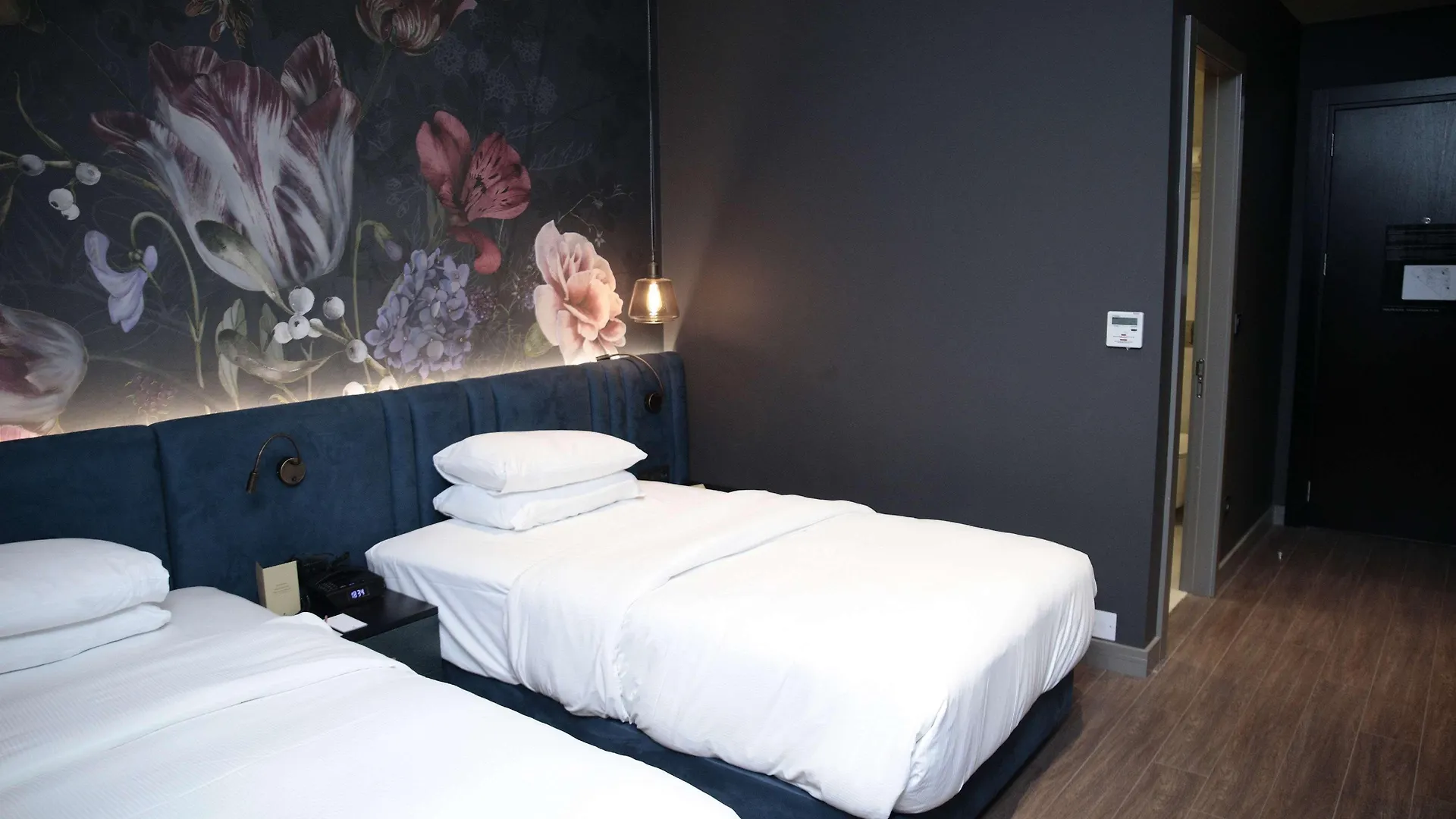 Отель Doubletree By Hilton Izmir Airport