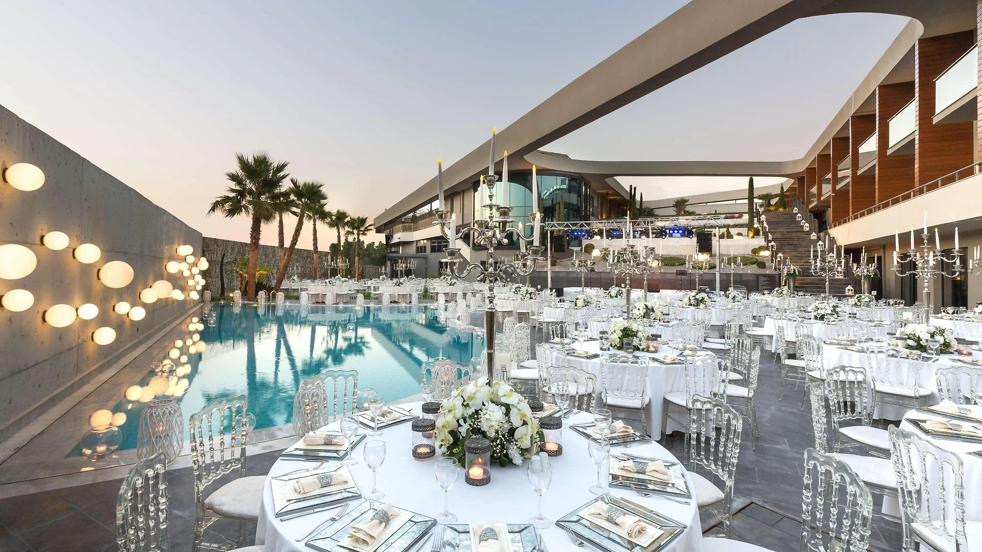 Отель Doubletree By Hilton Izmir Airport