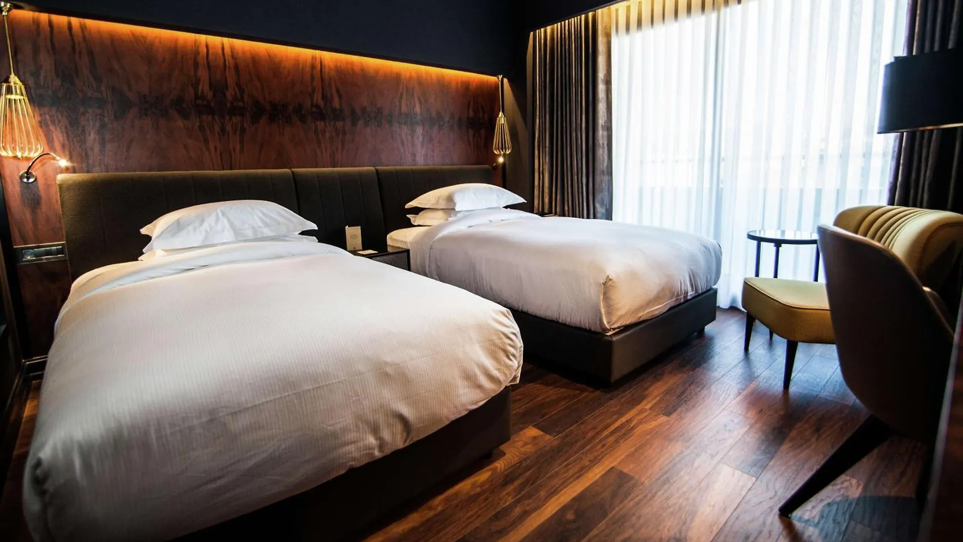 ****  Отель Doubletree By Hilton Izmir Airport Турция