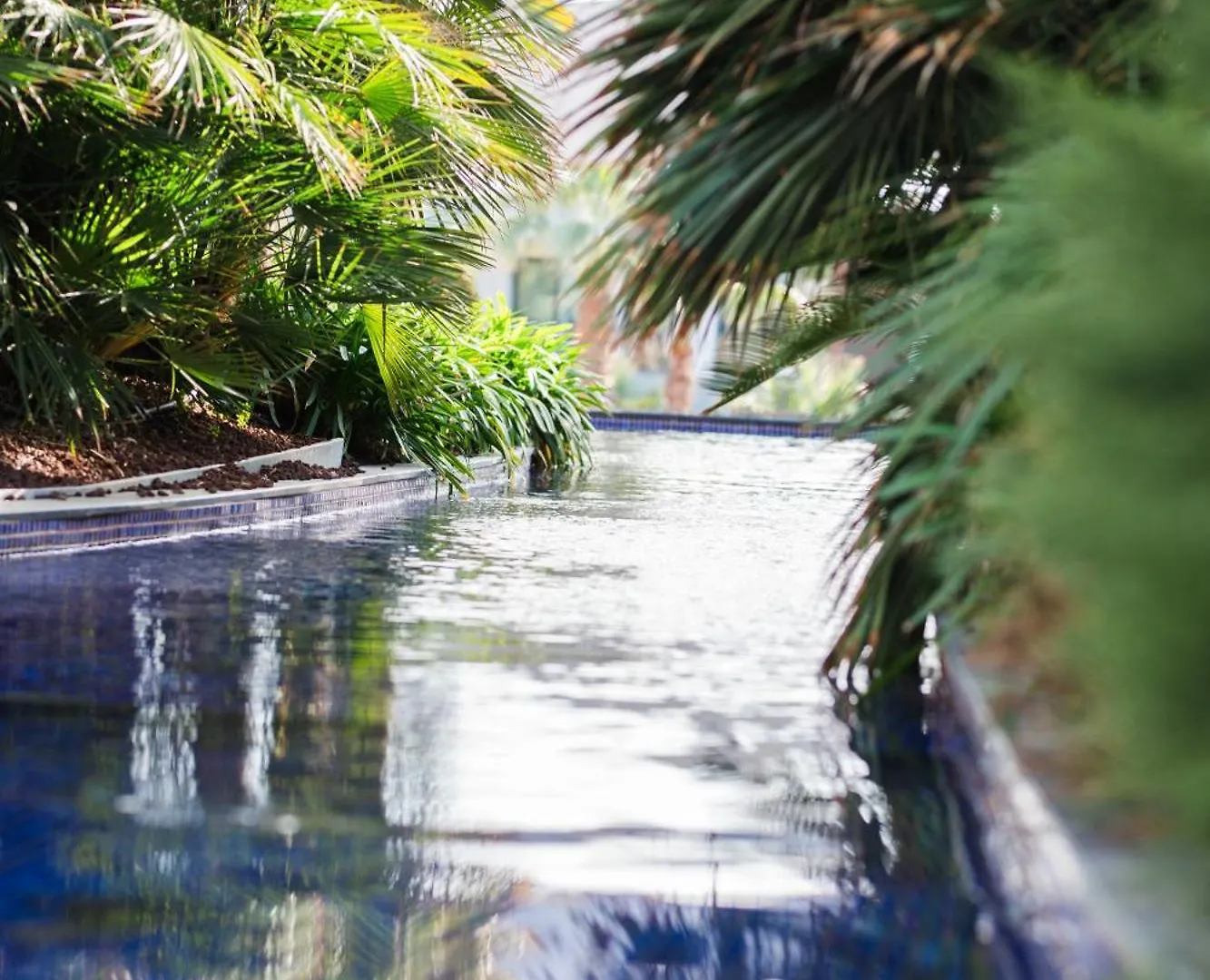 Отель Doubletree By Hilton Izmir Airport